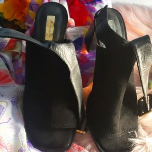 Peep toe heels
